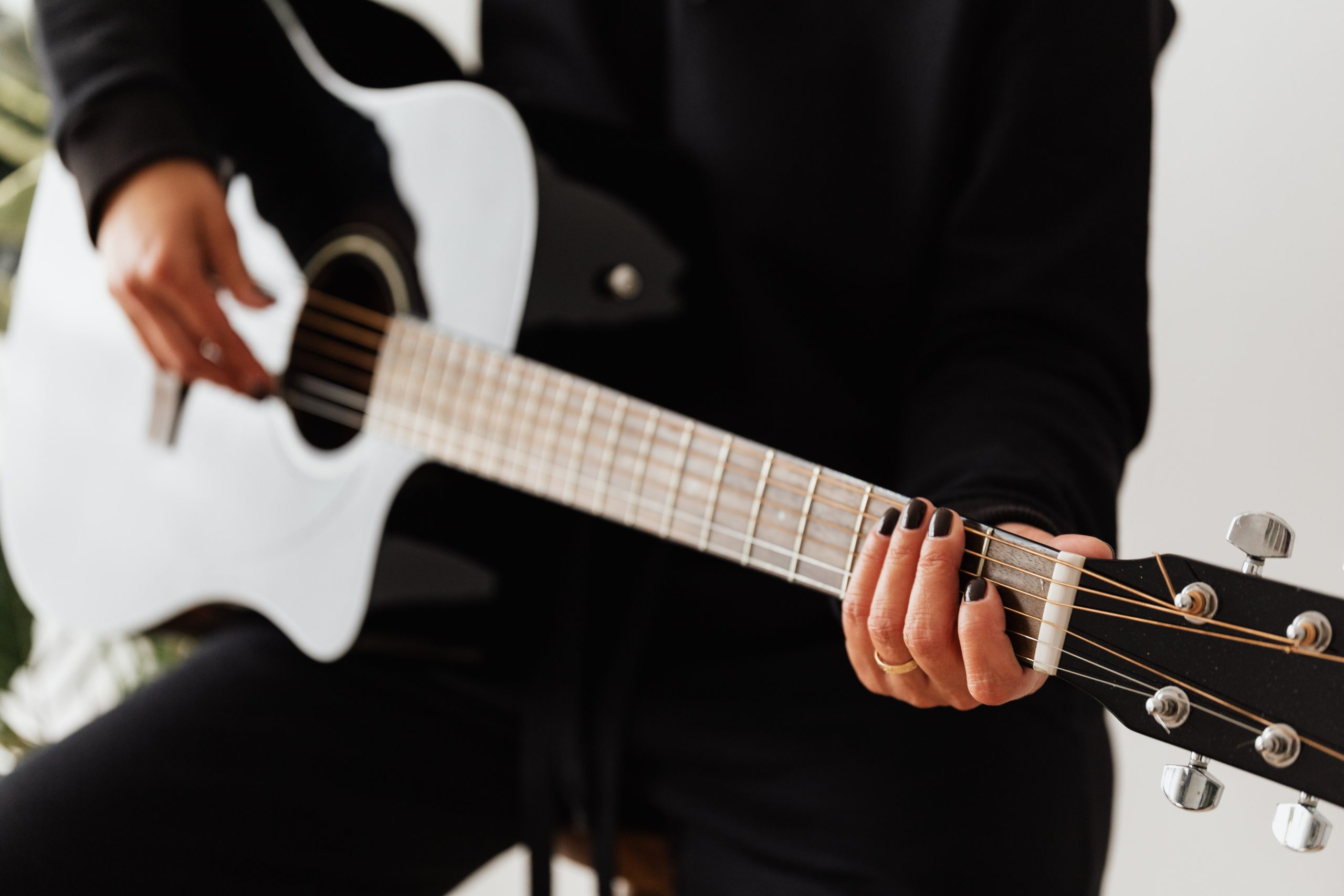 Jak znaleźć odpowiednie zajęcia muzyczne dla młodzieży?