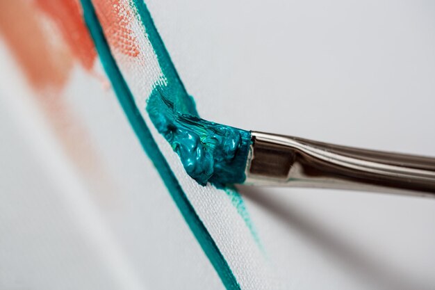 Odkrywanie Symboliki i Techniki w Twórczości Polskiego Artysty